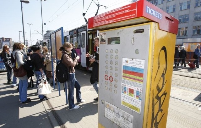 Stare automaty zostaną zastąpione przez nowoczesne biletomaty