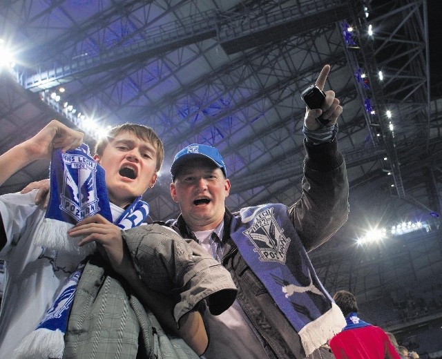 UKE stwierdził przeciążenie sieci w czasie meczów na stadionie