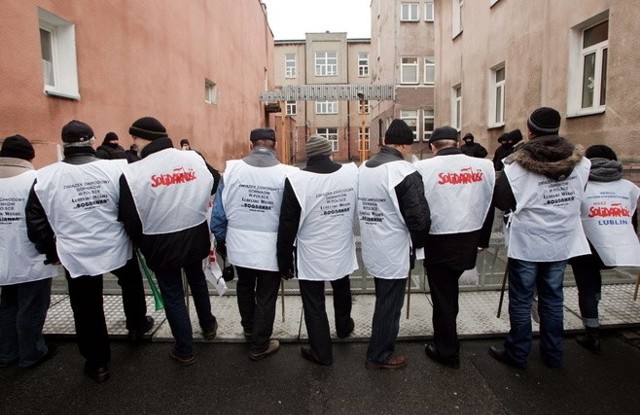 2 stycznia br. zwalniani pracownicy rozpoczęli protest.