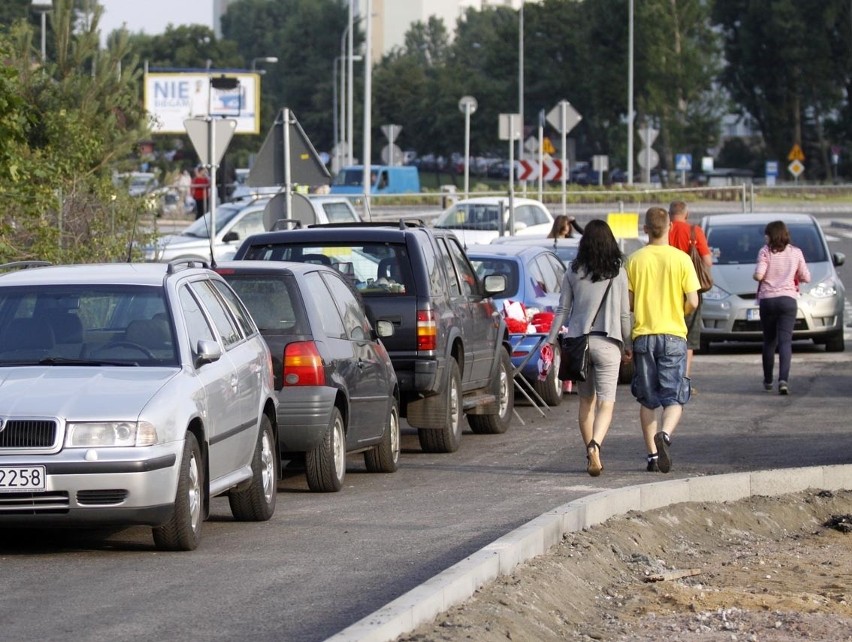 Gdańsk, Sopot: Kierowcy kibice blokują okolice Ergo Areny (ZDJĘCIA)