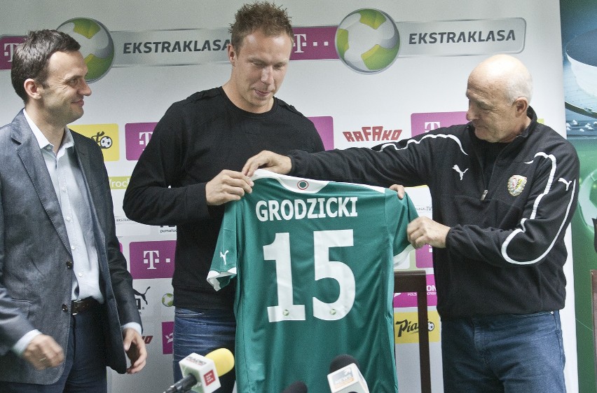 Piłka nożna: Grodzicki oficjalnie podpisał ze Śląskiem (ZDJĘCIA)