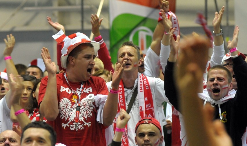 Lubelscy kibice dopingują Polaków na Euro 2012