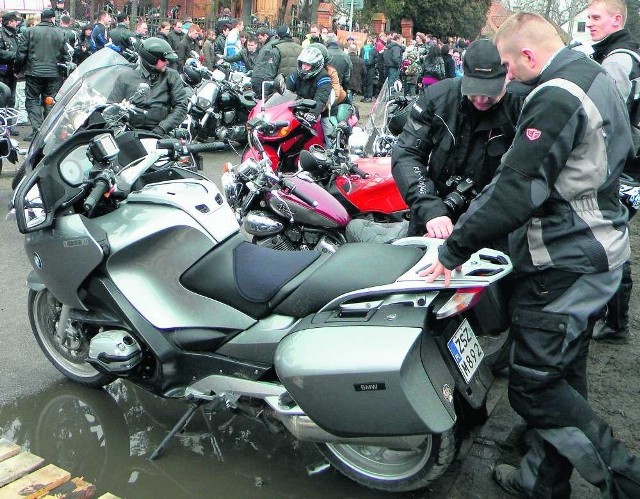 Na poświęcenie motocykli do Sobowidza przyjechało ponad stu motocyklistów