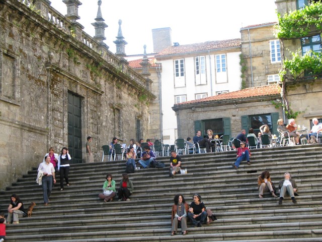 Santiago de Compostela. Na schodach przed sanktuarium św. Jakuba