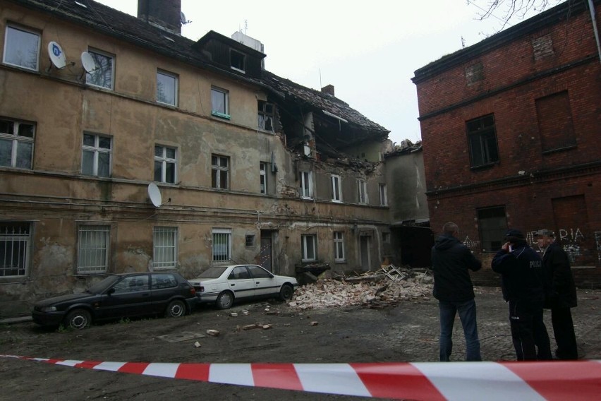 Nocny wybuch gazu na Kurkowej: 1 osoba ranna, 21 ewakuowanych (ZDJĘCIA)