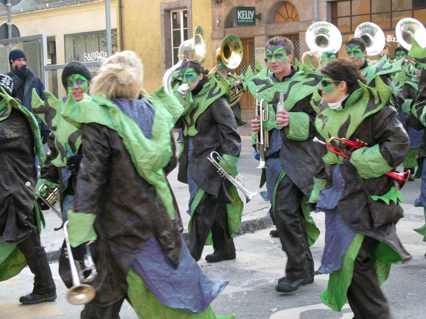 Karnawał w Monthey w Szwajcarii. 2010 rok. Guggenmusik