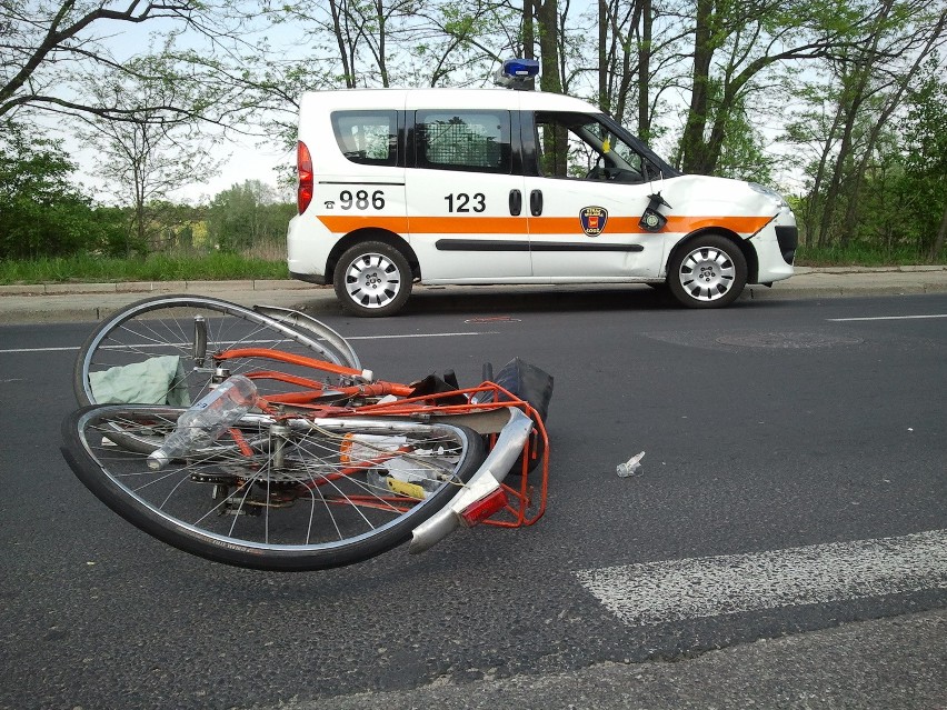 Straż Miejska potrąciła rowerzystę [ZDJĘCIA+FILM]