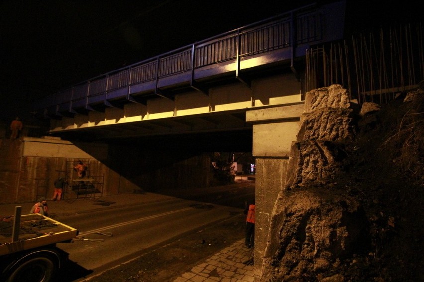 Remontowali wiadukt na Strzegomskiej pod linię Wrocław - Poznań (ZDJĘCIA)