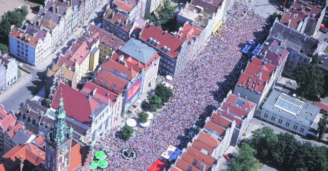 Gdańsk był pierwszym miastem, którego mieszkańcy postanowili wspólnie pozować do zdjęcia. Właśnie mija 10 lat od tego wydarzenia.