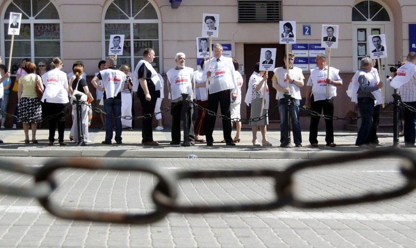 Solidarność protestuje przeciwko ustawie &quot;67&quot; (ZDJĘCIA)