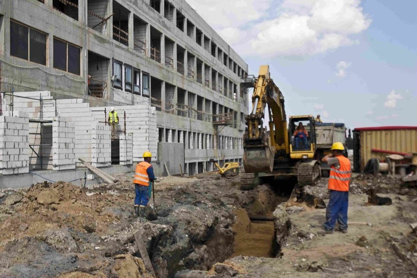 Tak powstaje nowy wrocławski szpital (ZDJĘCIA)