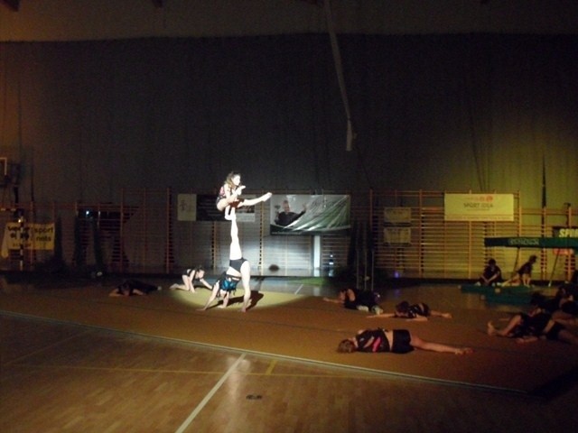 Pokazy akrobatyki na AWF Katowice
