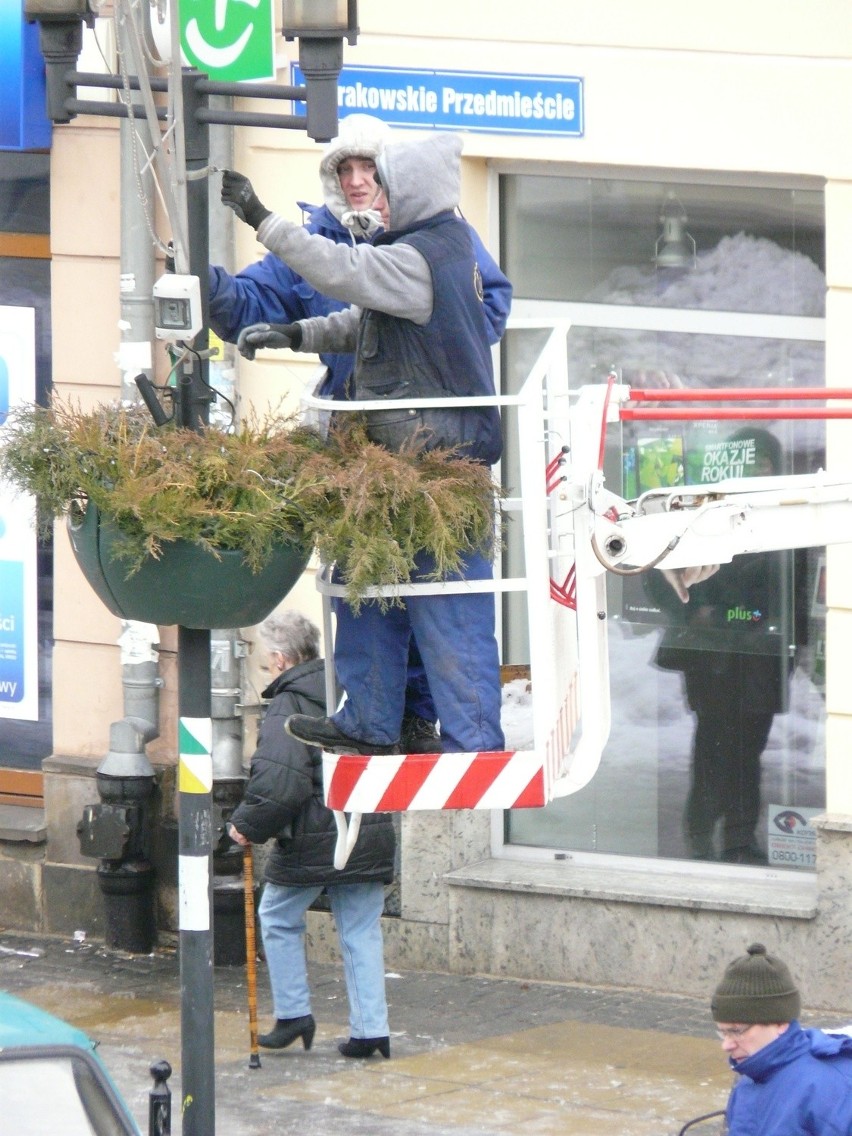 Deptak w Lublinie: Usunęli dekoracje świąteczne (ZDJĘCIA)