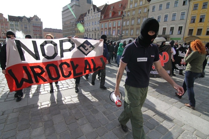 Nietolerancyjny Wrocław. Gdyby nie policja, Marsz Równości przyniósłby ofiary? (ZDJĘCIA, FILMY)