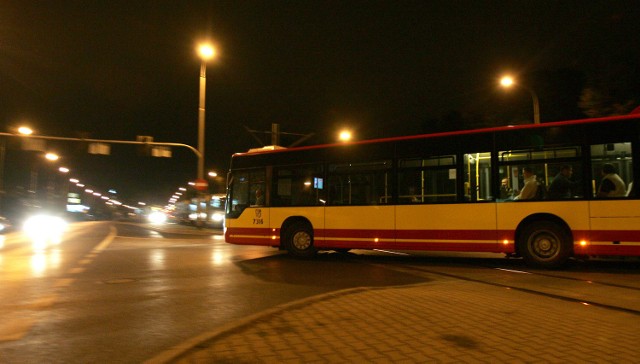 Nocny kurs autobusu