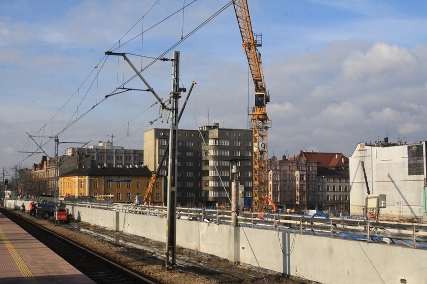 Katowice: Budowa dworca to mordęga dla okolicznych mieszkańców