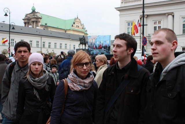 Studenci politologii na UAM pojechali do Warszawy oddać hołd prezydentowi