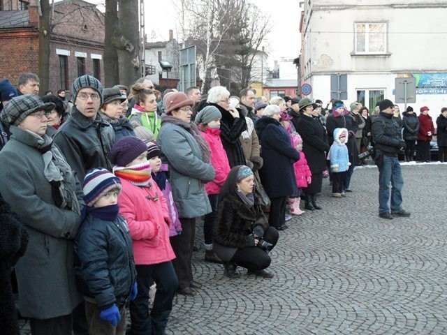 Ulicami Strumienia na Śląsku Cieszyńskim przeszła plenerowa Droga Krzyżowa [ZDJĘCIA]