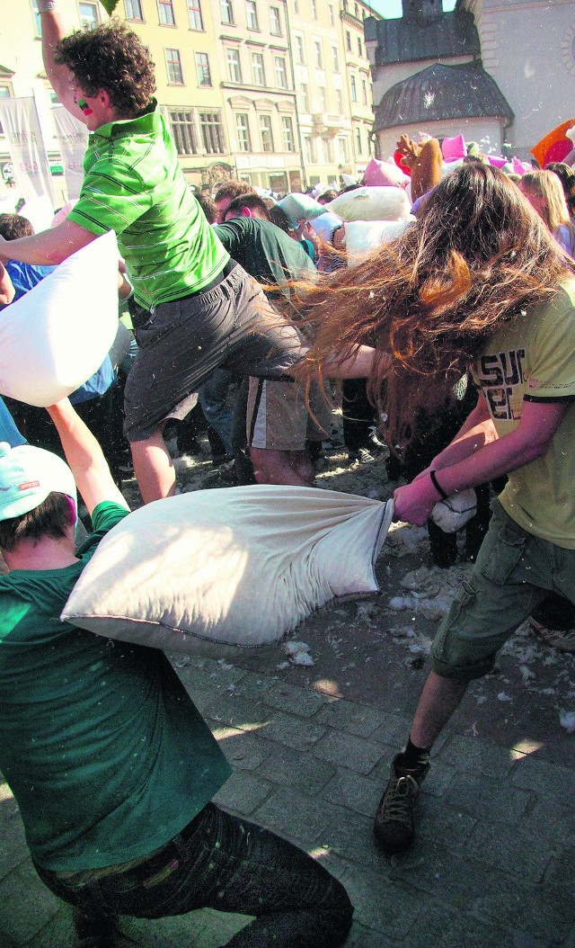 W ubiegłym roku na &quot;Pillow Fight&quot; przyszło 4 tys. ludzi