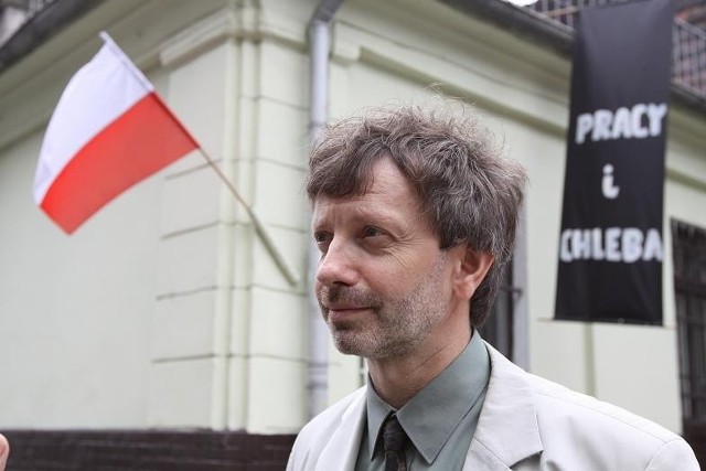 - Chcemy pokazać parlamentarzystów, którzy nie poparli wniosku o referendum podpisanego przez prawie 2 mln ludzi - informuje przewodniczący wielkopolskiej "Solidarności" Jarosław Lange.