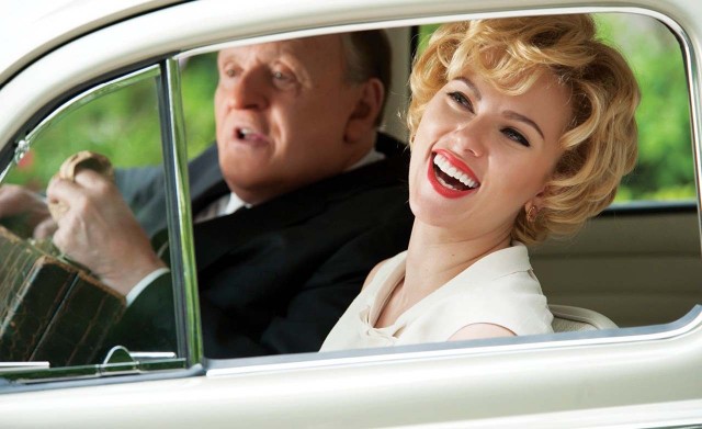 Anthony Hopkins i Scarlett Johansson stworzyli stylowe kreacje w filmie "Hitchcock"