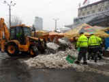 Katowice nie radzą sobie ze śniegiem. Oczyszczają tylko centrum
