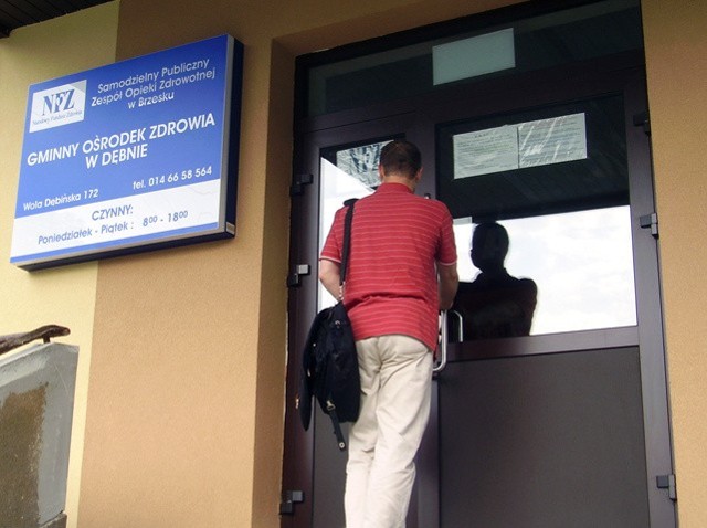 Wczoraj pacjenci doktora Krzysztofa K. pukali do drzwi ośrodka, ale swojego lekarza nie zastali