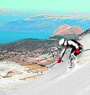 Turcja to nie tylko wakacje w słońcu. Nowością w tym roku są wyjazdy do Turcji na narty.