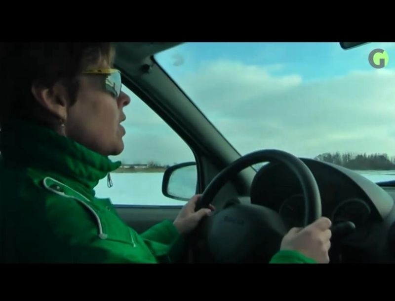 Wrocław: Zobacz, jak jeździć po lodzie (FILM)