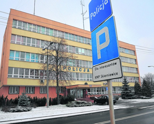 Do tragedii doszło na piętrze budynku KMP przy ul. Sobieskiego w Skierniewicach