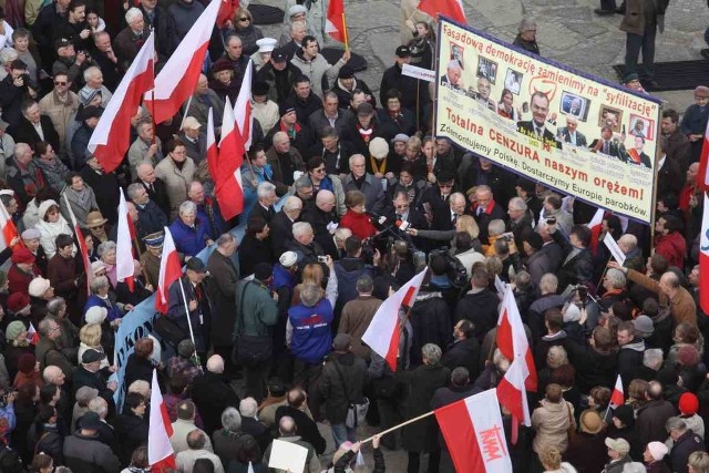 Gdański marsz w obronie telewizji Trwam odbył się 18 marca 2012 roku.