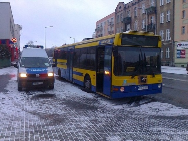 Kierowca miejskiego autobusu doznał udaru mózgu podczas jazdy ulicą Górnośląską