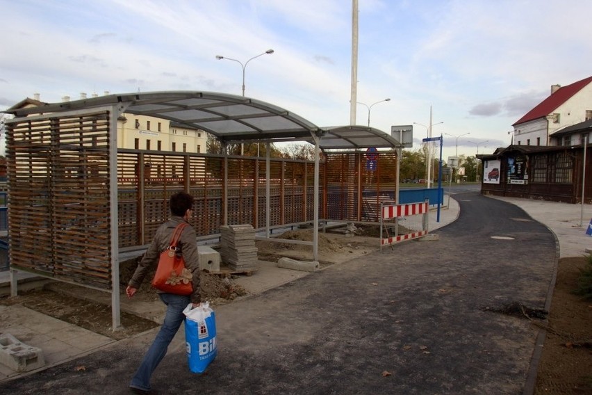 Węzeł przesiadkowy na Psim Polu powinien być już gotowy. Co się tam dzieje? (ZDJĘCIA)