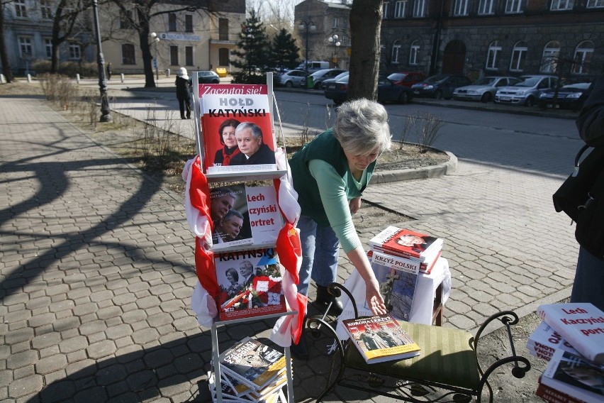 Odsłonięcie pomnika smoleńskiego w Mysłowicach z udziałem...