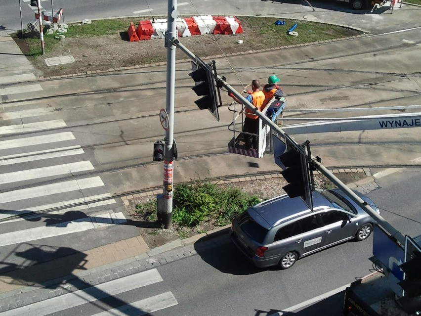 Wrocław: ITS na razie utrudnia jazdę po mieście. Kiedy zacznie nam pomagać? (ZDJĘCIA)