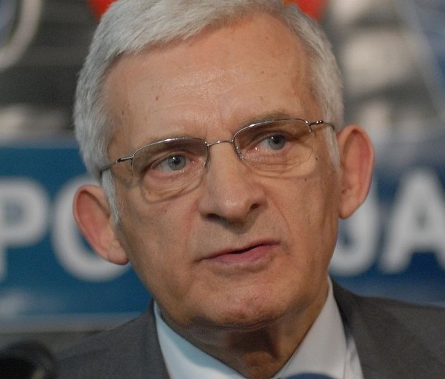 Czy w trakcie prywatyzacji poznańskiej Enei ktoś podszywał się pod byłego premiera Jerzego Buzka?