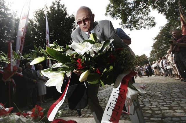 W niedzielę, w 29. rocznicę porozumień sierpniowych, składane były kwiaty pod tablicą przy bramie VII Zajezdni MPK