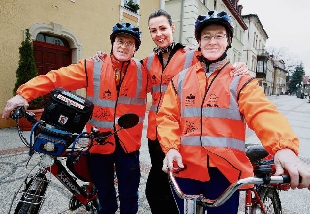 Jeleniogórscy strażnicy będą rozdawać kamizelki