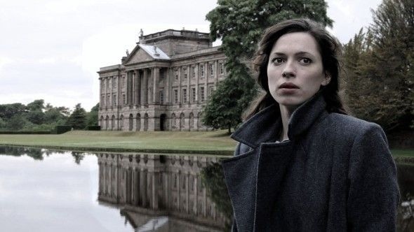 Rebecca Hall gra w "Szeptach"