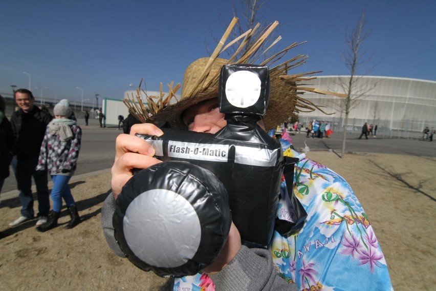 Wrocław: Największy Harlem Shake? Kilkaset osób tańczyło pod stadionem (ZDJĘCIA, FILM)