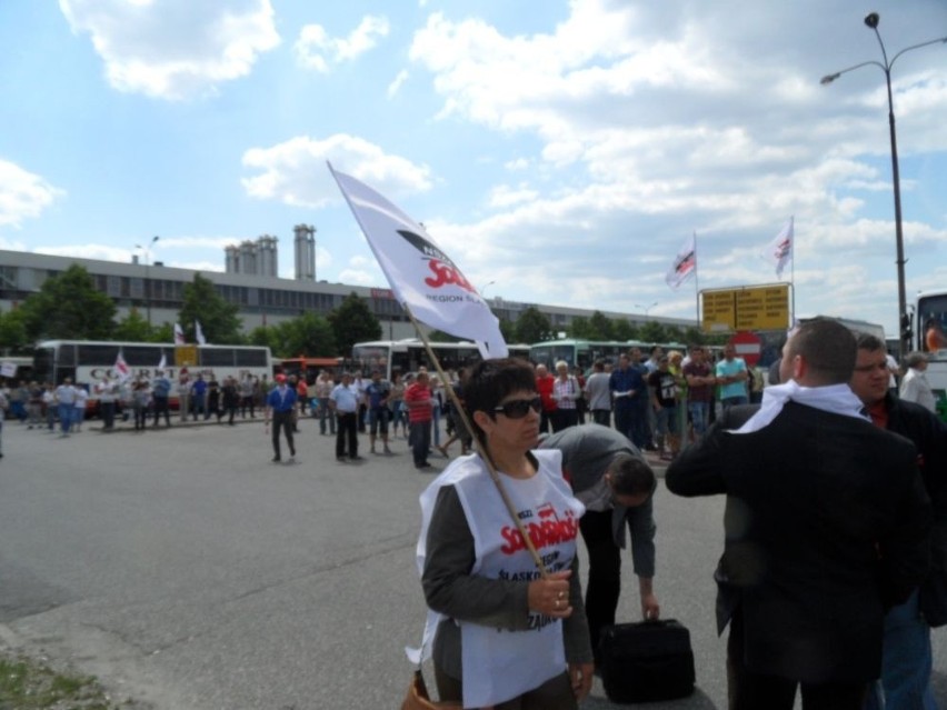 Kolejna pikieta Solidarności w tyskiej fabryce Fiata [ZDJĘCIA, WIDEO]