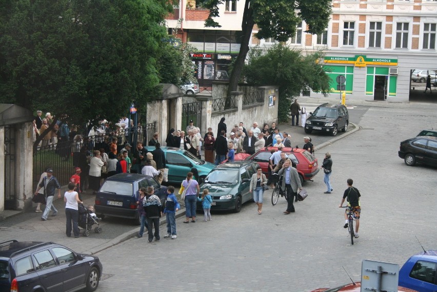 Wypadek na Ołbińskiej. Dwójka dzieci w szpitalu (ZDJĘCIA)