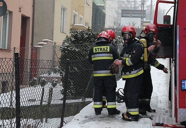 Bielsko-Biała: Pożar przy Bohaterów Westerplatte. Nie żyje 69-letni mężczyzna