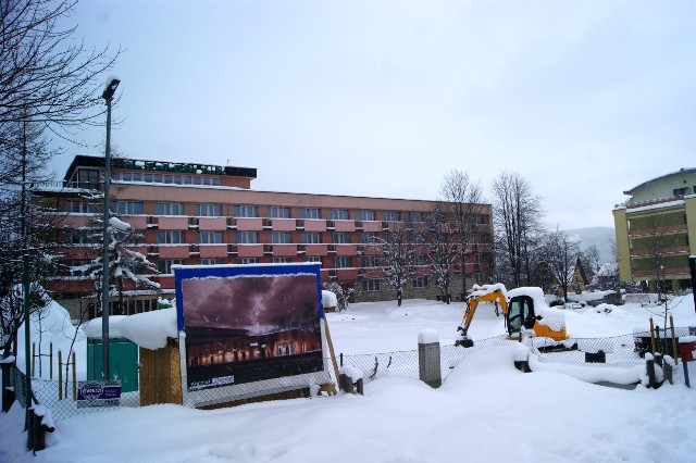 Tak obecnie wygląda plac budowy nowej galerii handlowej