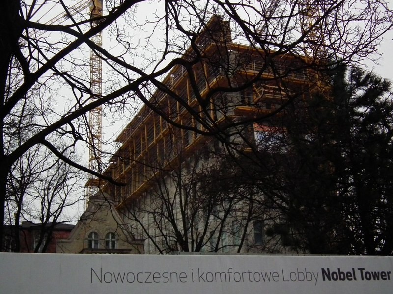 Budowa Nobel Tower.