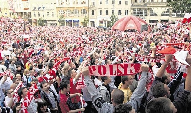 To właśnie na pl. Wolności poznaniacy fetowali otrzymanie przez Polskę praw do organizacji mistrzostw w 2012 roku