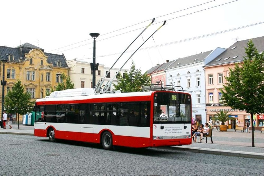 Solaris: Z Bolechowa wyjechało mniej autobusów niż przed rokiem [ZDJĘCIA, FILMY]