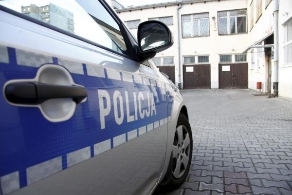 Policja znów w Łysej Górze: 14-latka chciała powiesić się w toalecie