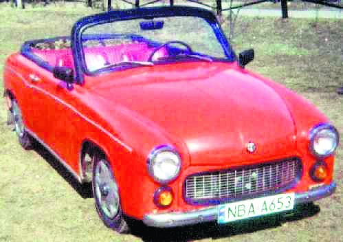 Syrena 105 cabrio - samochód na ciepłe dni