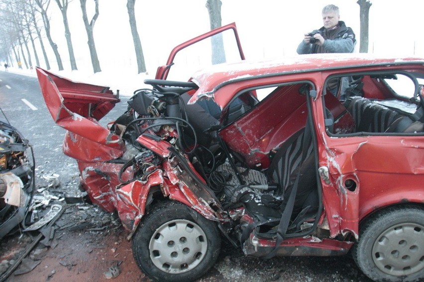 Wypadek na trasie Legnica - Złotoryja. Są ranni (ZDJĘCIA)